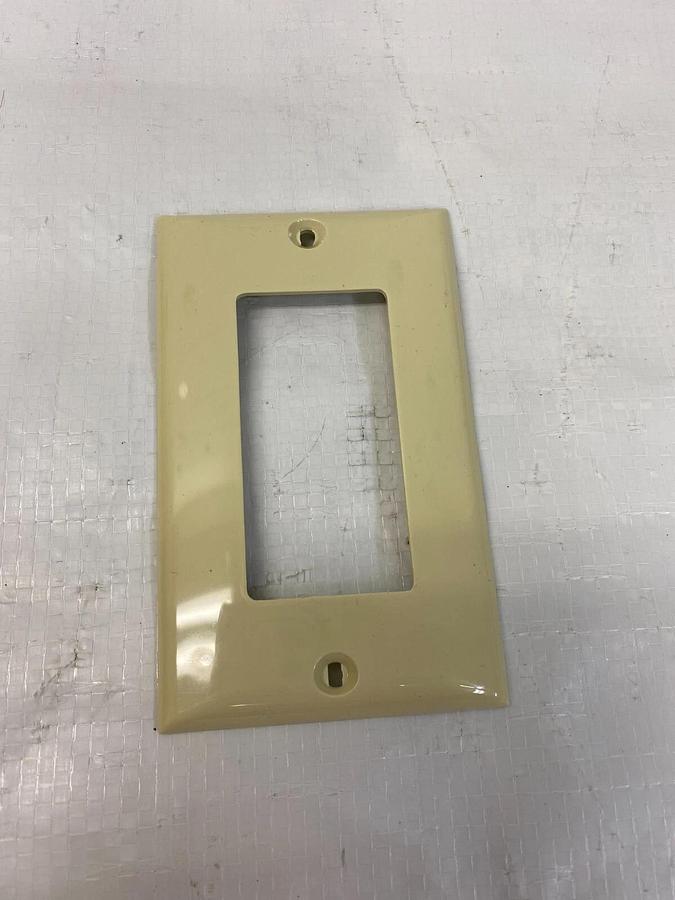 Used Hubbell GFR5350I Ground Fault Device/ Ivory/ Faceless Circuit Guard