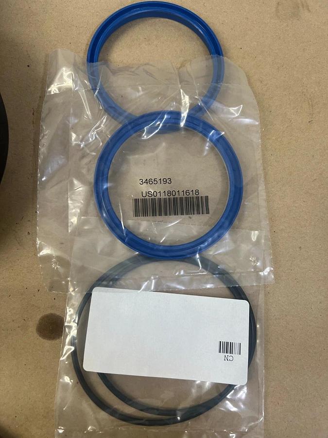 CAT 245-0605 Seal Kit