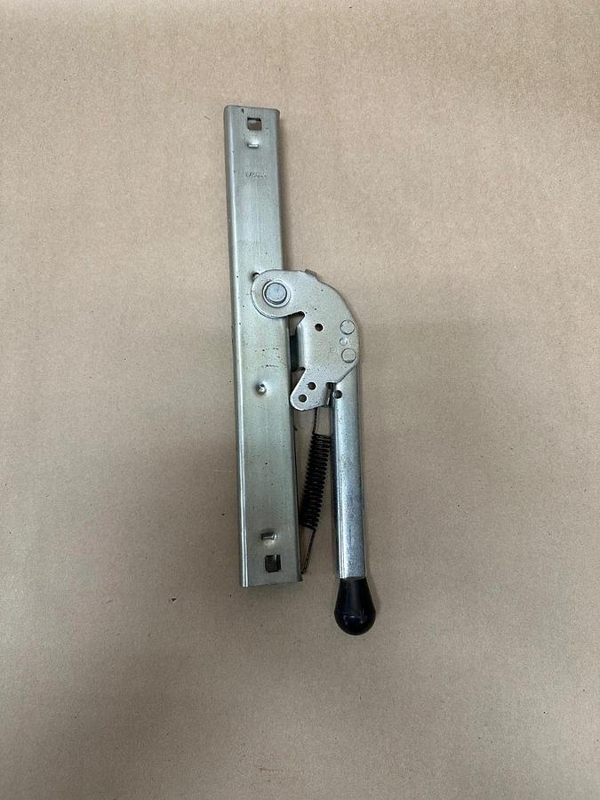 Used Hyster 335553 Frame Seat Rachet *NEW*