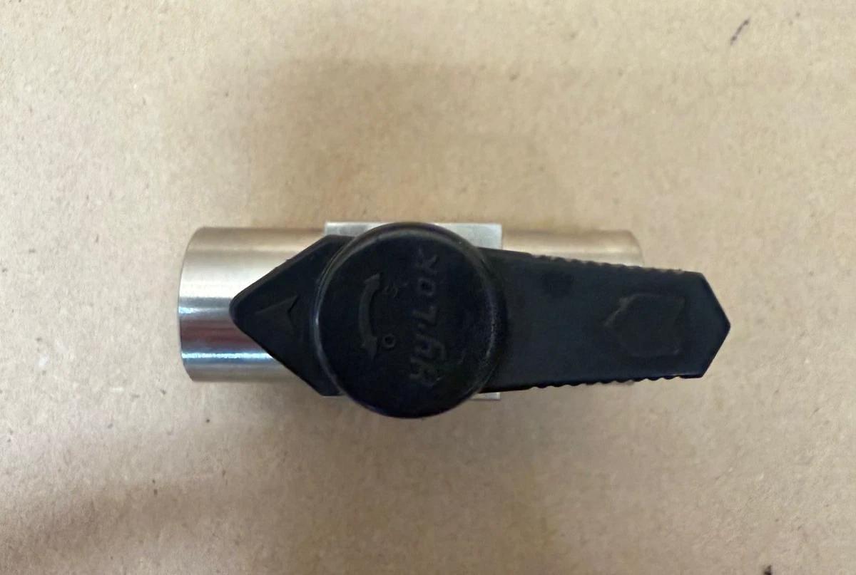 Used Hylok P1VF-4N Plug Valve 1/4” 3000psi