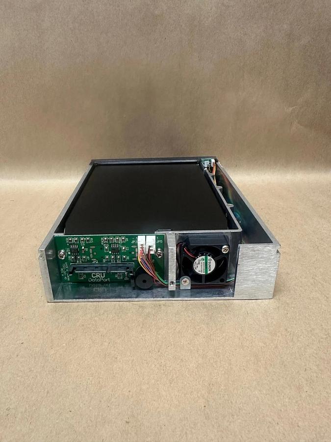 Used CRU 8440-7132-0500 DP10VR, DataPort 10, SAS:SATA, BLK