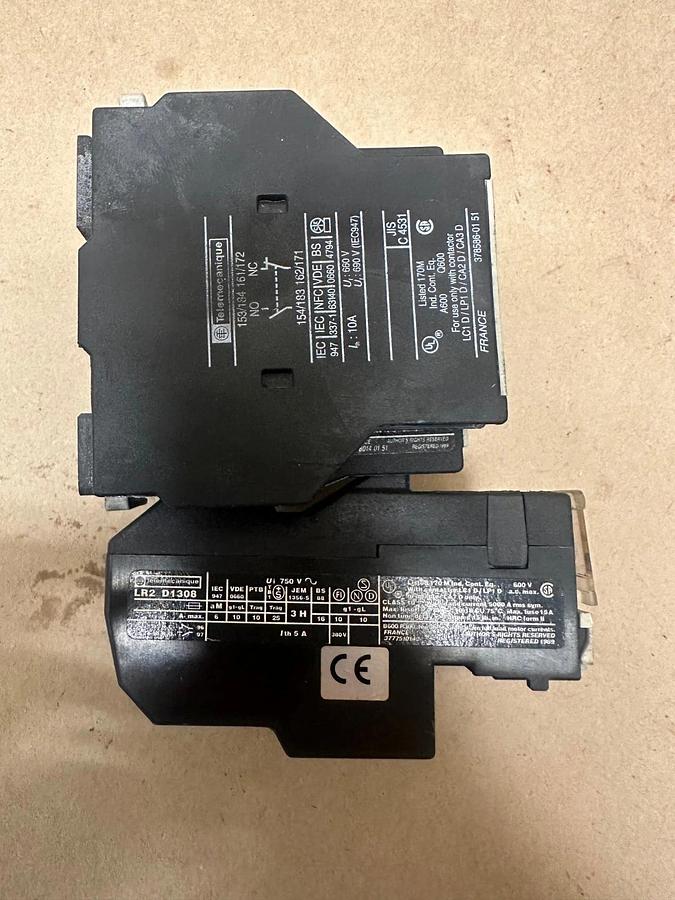 Used Telemecanique LC1D0910 Contactor w/ LR2 D1316