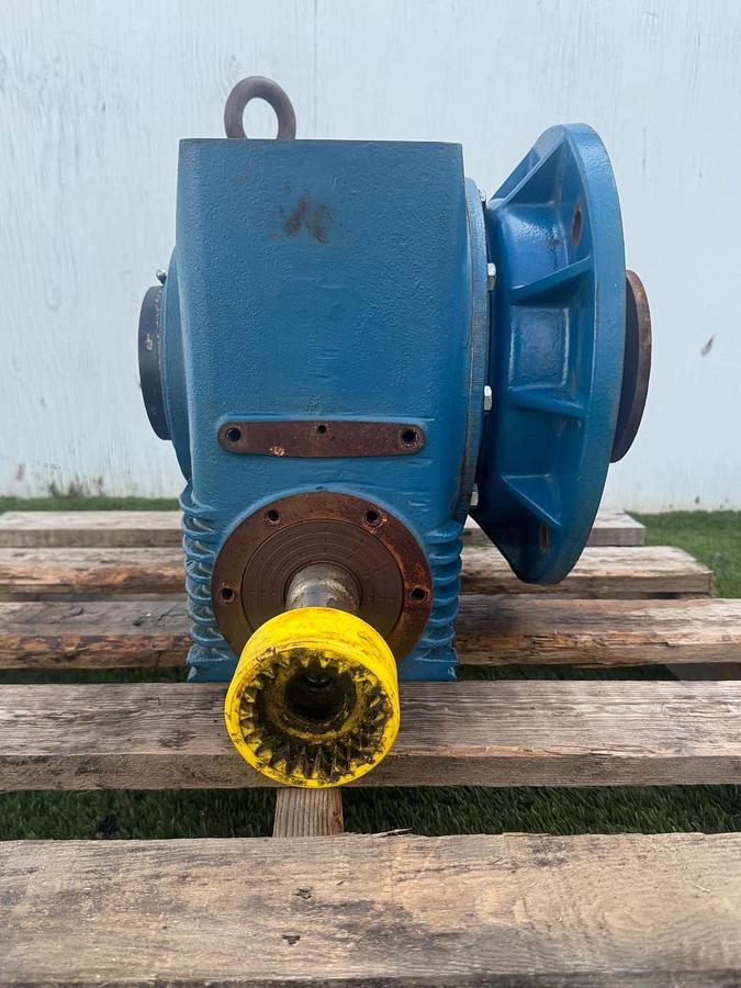 Used Radicon A125240.JRA-3 Worm Gear Speed Reducer Gearbox, 40:1 Ratio, 10.90Hp
