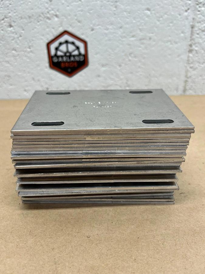 Used Eaton B-LINE R4A SSP Standard Splice Plate - Lot of 28