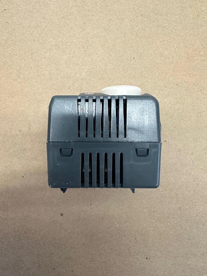 Used SCE SCE-TEMEVDC Electronic Thermostat *NEW*