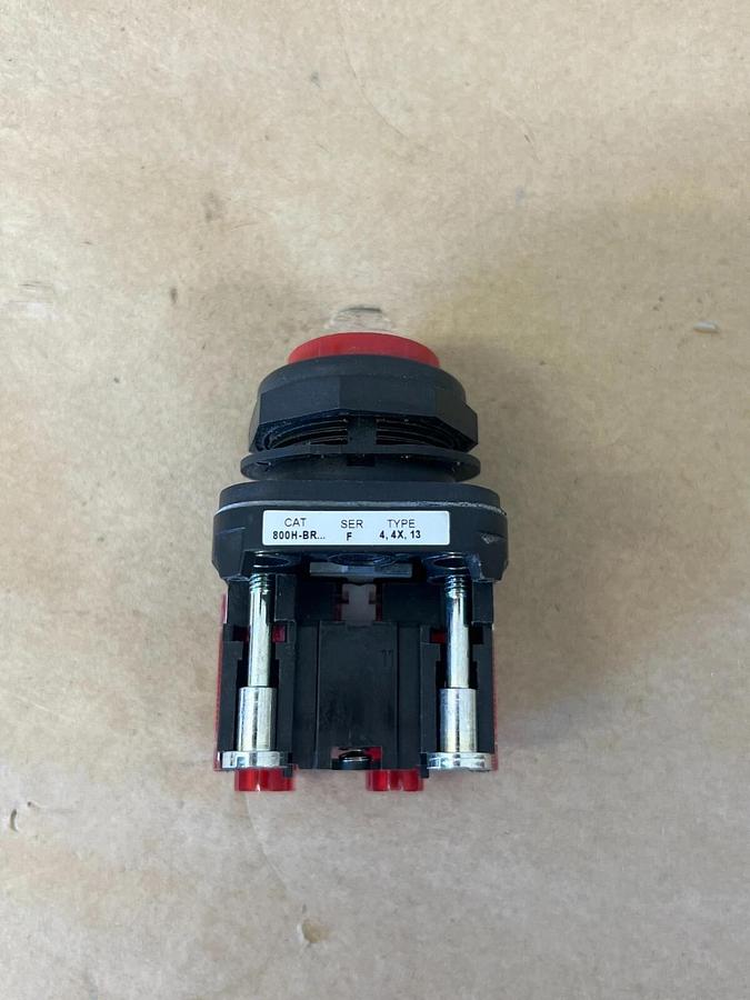 Used Allen Bradley 800H-BR, Series F, Type 4, 4x, 13 w/ 800TC-XD2, Series D