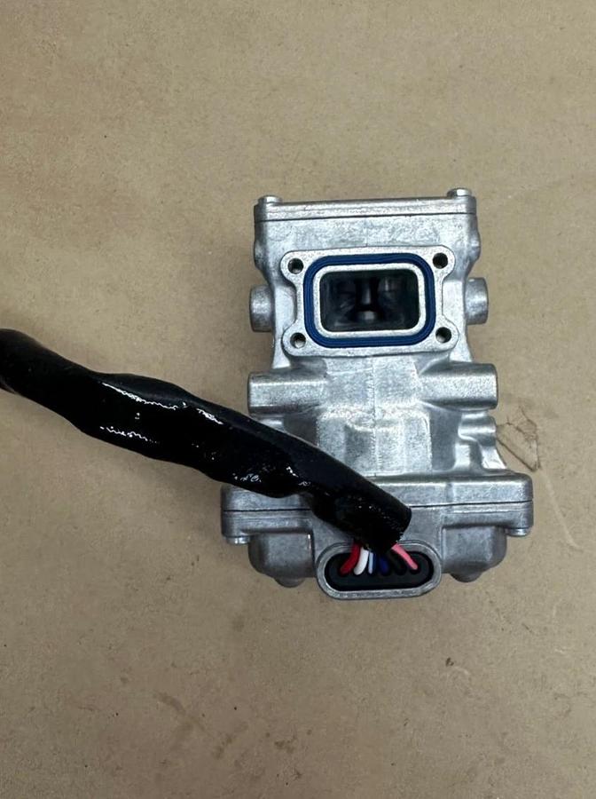 Used UNISOURCE 800142068 Regulator Electronic Pressure *NEW*