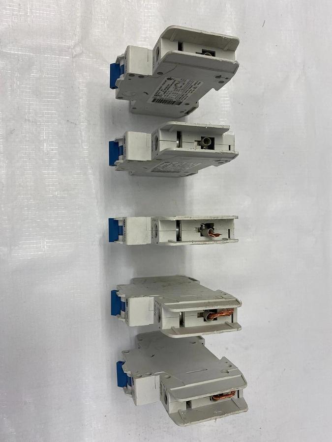 Used Allen-Bradley 1489-A1D020 Series A Circuit Breaker 277V ~ 48V - Lot of 5