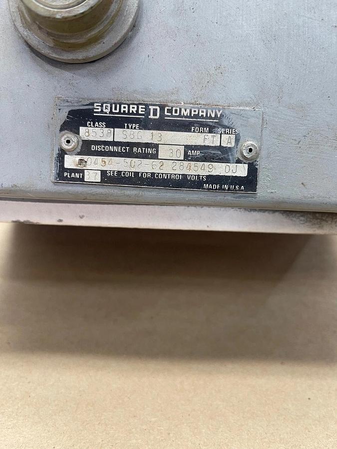 Used Square D 8538 SBG13 Ser A, Form FT, 30A Disconnect Rating, without Starter