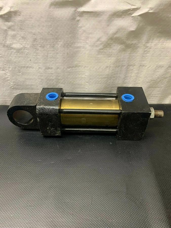 Used Royal West Coast Cylinders A215L2A1A2D1BPP Cylinder