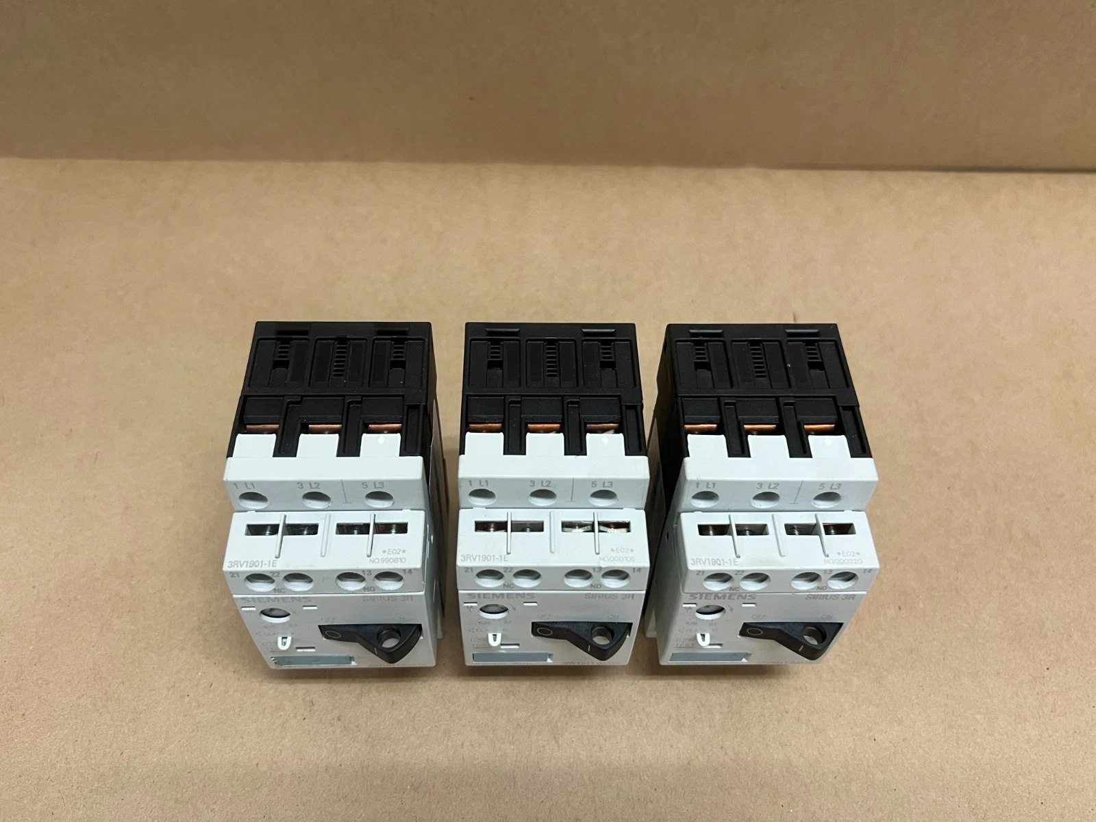 Used Siemens 3RV1011-0JA10 Sirius 3R Motor Starter Circuit Breaker- Lot of 3
