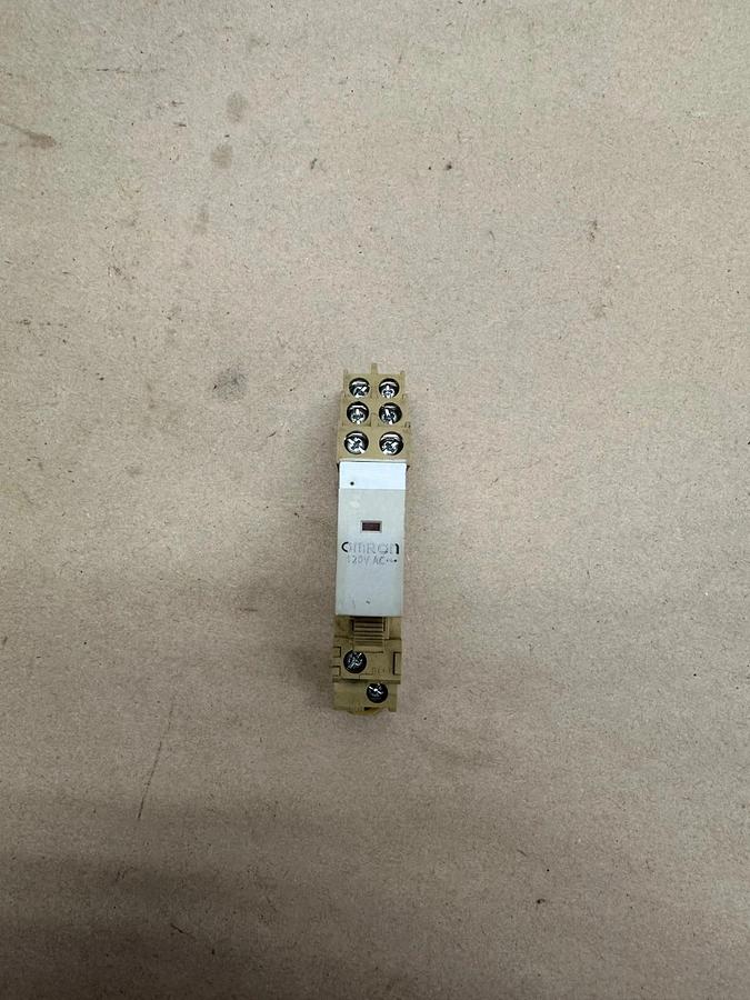 Used OMRON G2R-2-S(S), 2755C Relay with Base