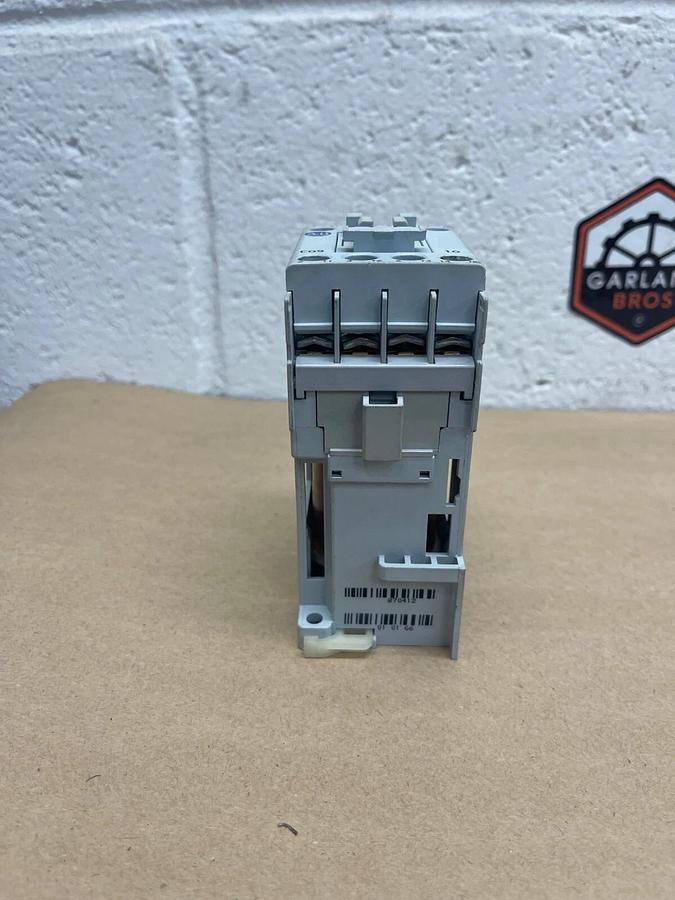 Used Allen-Bradley 100-C09Z*10 Contactor, Series A