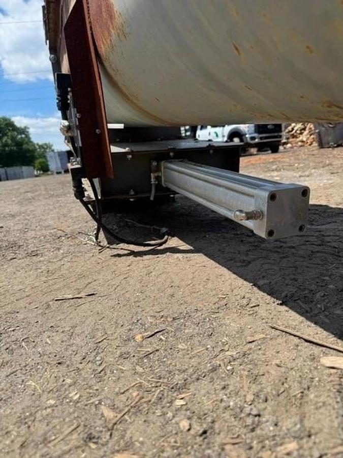 Used Industrial Screw Conveyor 16” Stick, 12’ L, 17” Trough 15Hp Motor 9.23:1 Gearbox