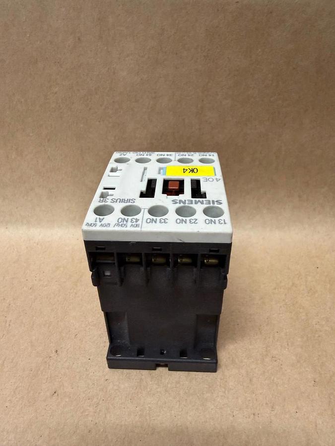 Used Siemens 3RH1140-1AK60 Contactor
