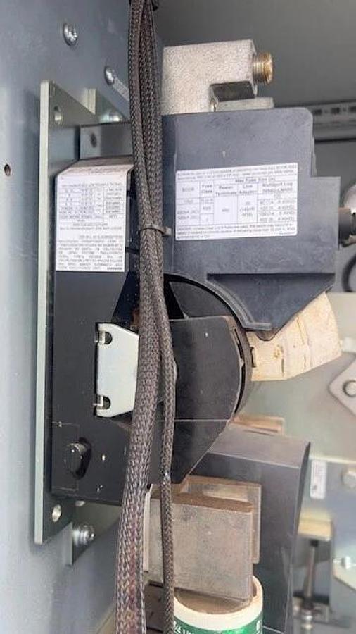 Used Allen Bradley 400A Disconnect Enclosure 1494F-D400