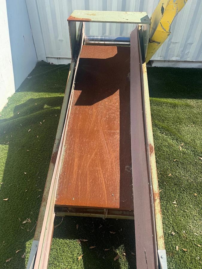 Used Conveyor Belt W:24” L:8’ Inclined Conveyor w/ Magnetic Takeup Pulley