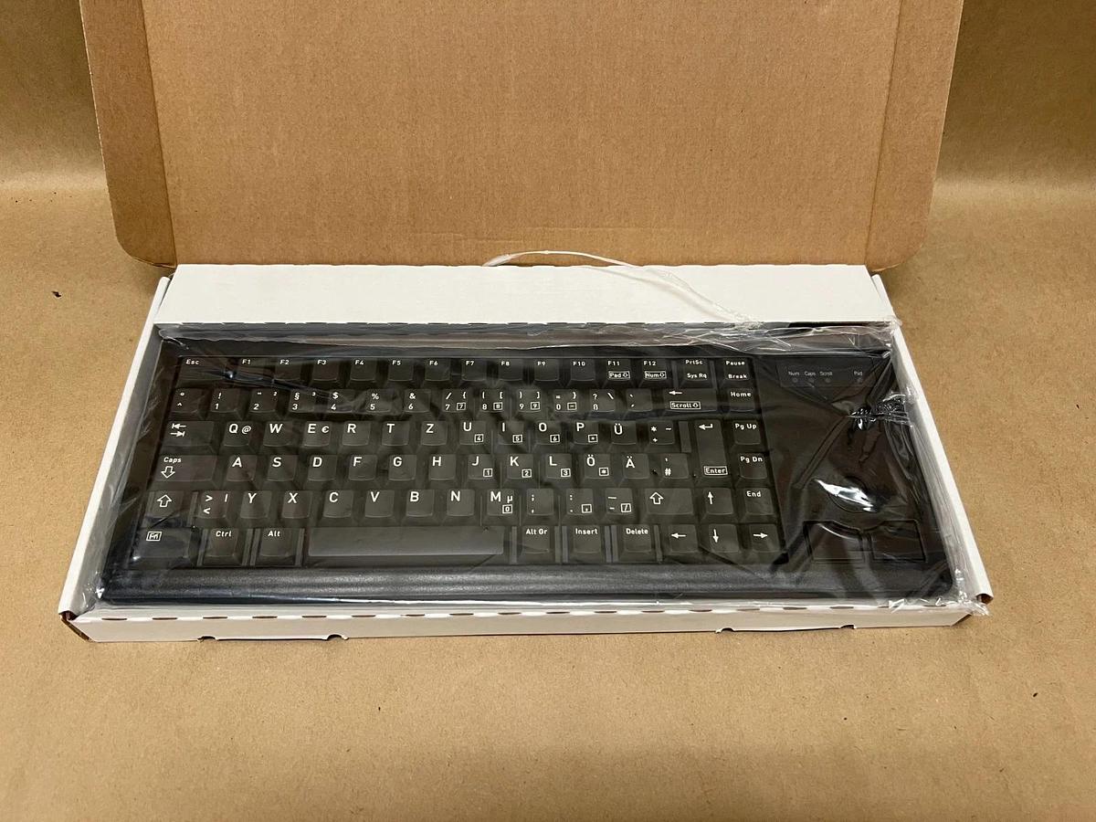 Used Cherry G84-4400 Compact Keyboard w/ Optical Trackball *NEW*