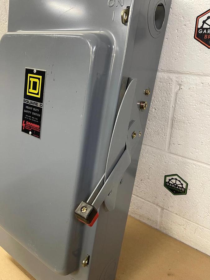 Used Square D HU364 Heavy Duty Safety Switch Ser E1 200A 600V Singl Throw Not Fusibl