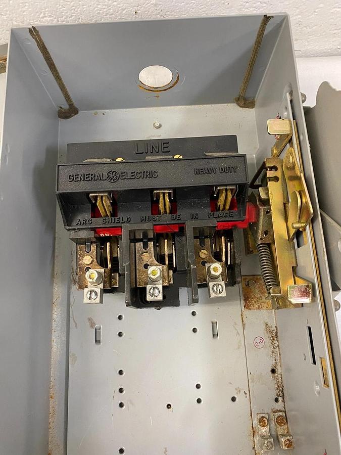 Used General Electric THN3362JW Heavy Duty Safety Switch Model:10 60A 600Vac/250Vdc