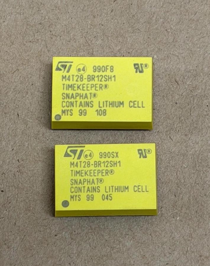Used ST MICRO M4T28-BR12SH1 Timekeeper Snaphat - Lot of 2