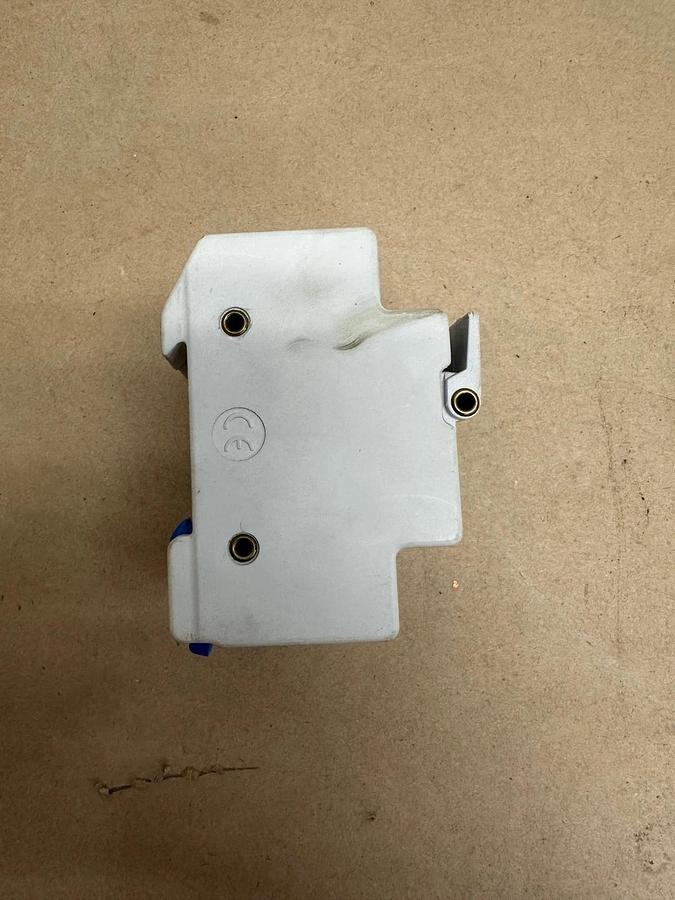 Used Ferraz Shawmut USCC3 Fuse Holder