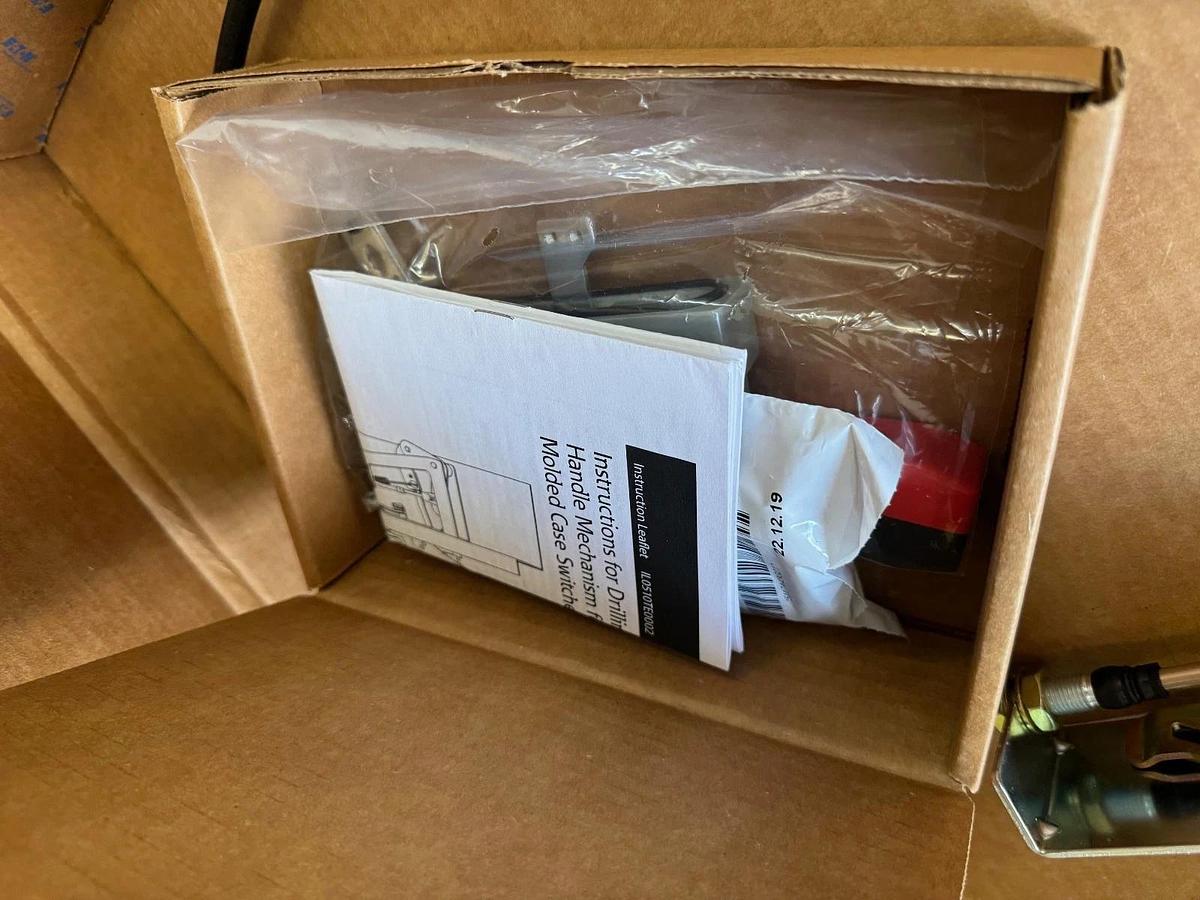 Used Eaton EHMFS04 Operator Flexible Circuit Breaker Shaft Handle *NEW*