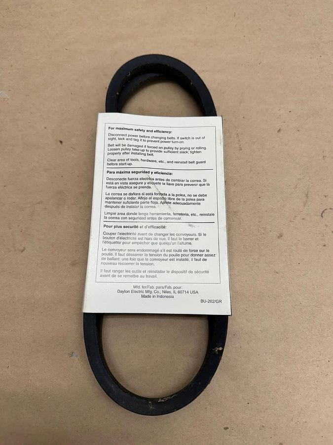 Used Dayton 3X473G V-Belt *NEW*
