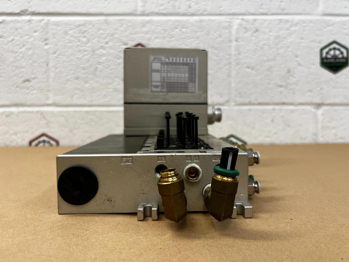 Used SMC IN313-DN1 Serial Interface Unit W/5 Valve Stations
