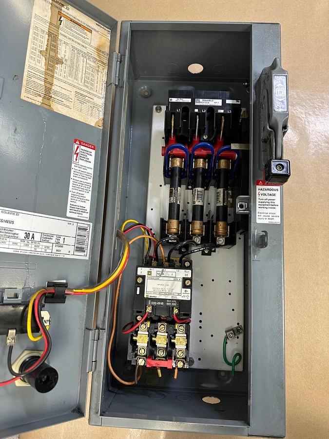 Used Square D 8538SCG14V02S Enclosure Type 1, 30A