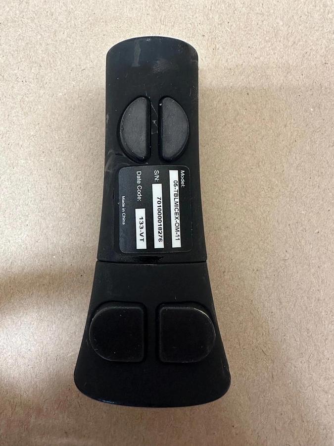 Used Revolabs 05-TBLMICEX-OM-11 Solo Tabletop Boundary Wireless Microphone *NEW*