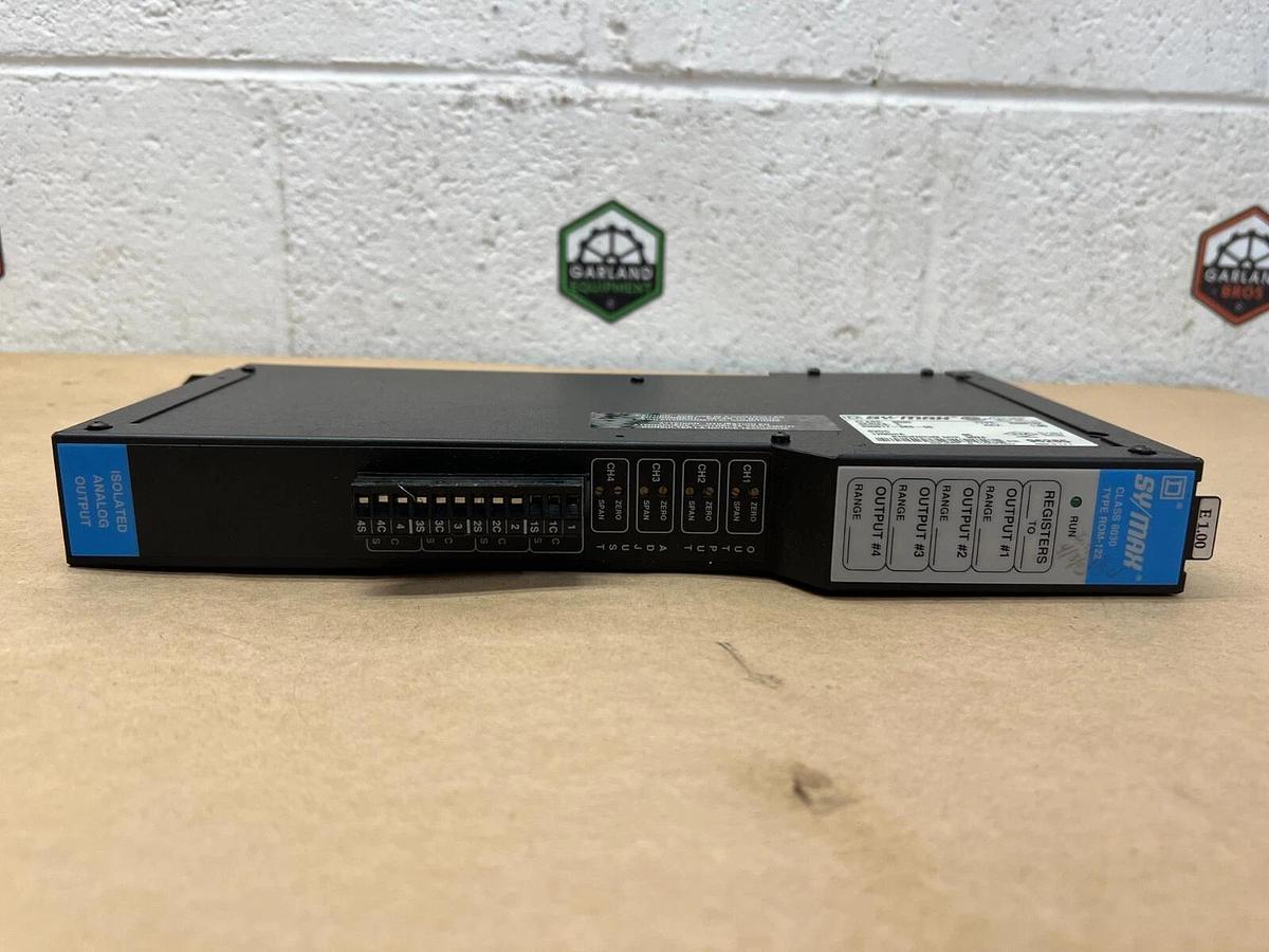 Used Square D ROM122 Series E SY/MAX Analog Output Module