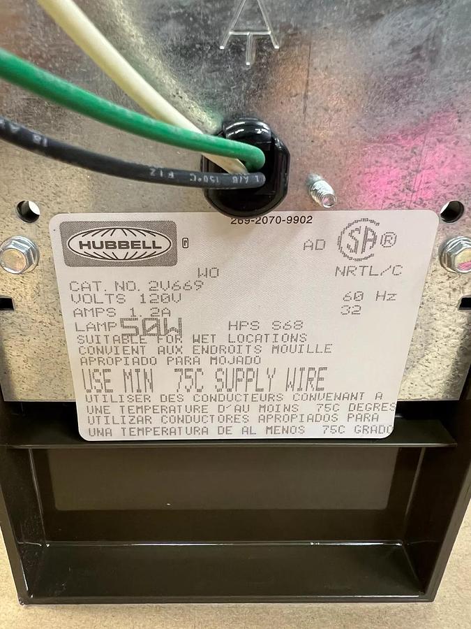 Used Hubbell 2V669 Exterior Light Fixture 50 Watts, 120 Volts