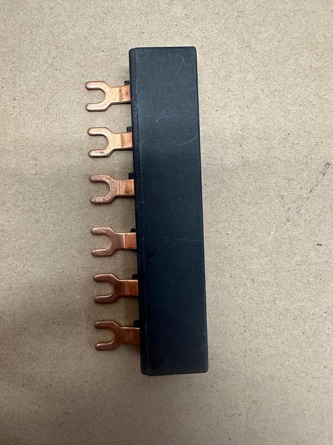 Used Eaton XTPAXCLKA2 3-Ph Common Link A, 2 Devices Frame B *NEW*