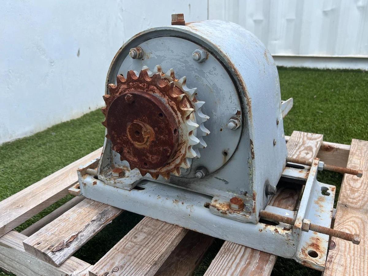 Used Falk Concentric Inline Gear Reducer, 17:1 Ratio, 20T10 Coupling & Mounting Plate