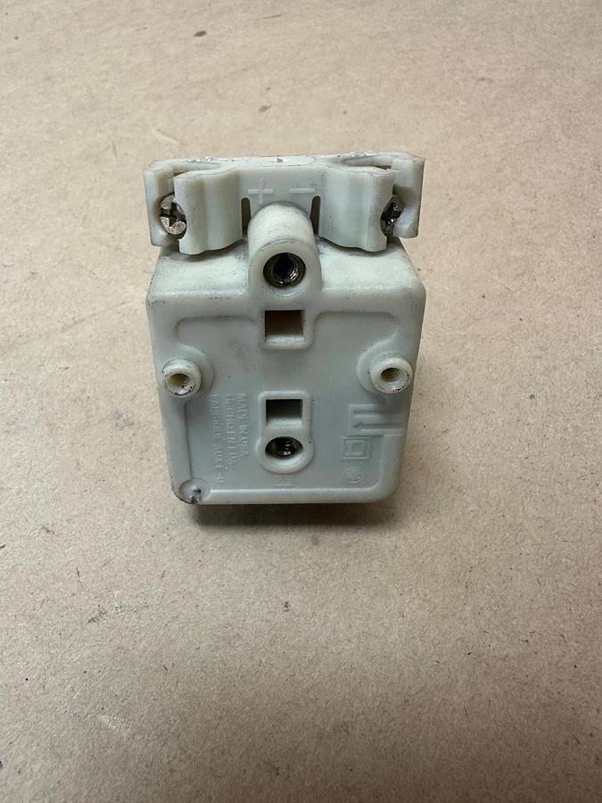 Used Square D 9001KM1 Blue Illuminated Light