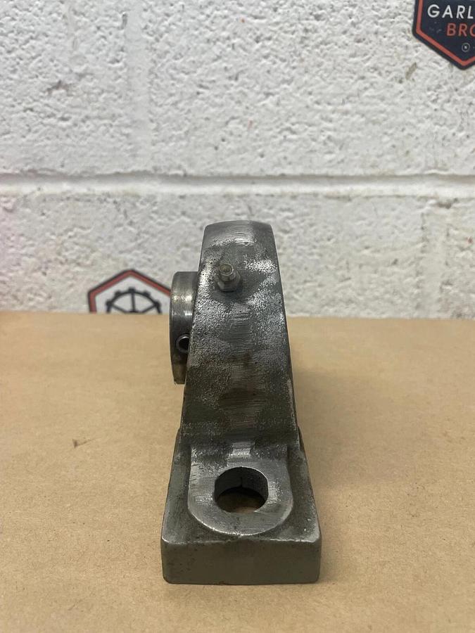 Used PTI Industries P207 Pillow Block/ Bearing Housing, 1-1/2”