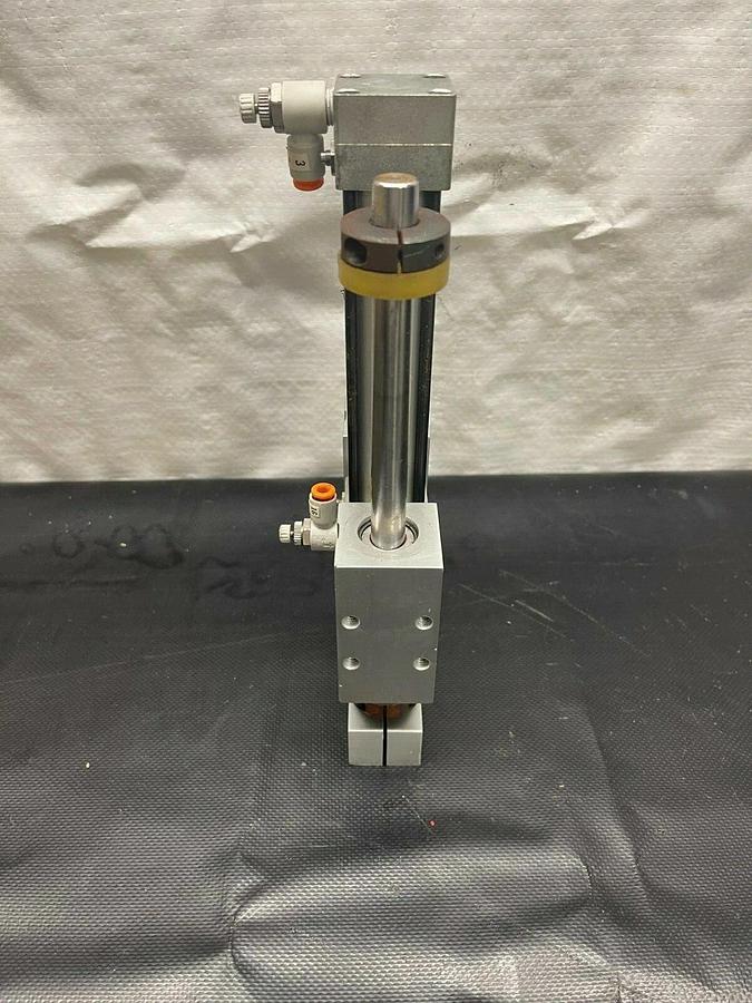 Used PHD SDC23 X 4-DB-GI Pneumatic Slide and Cylinder