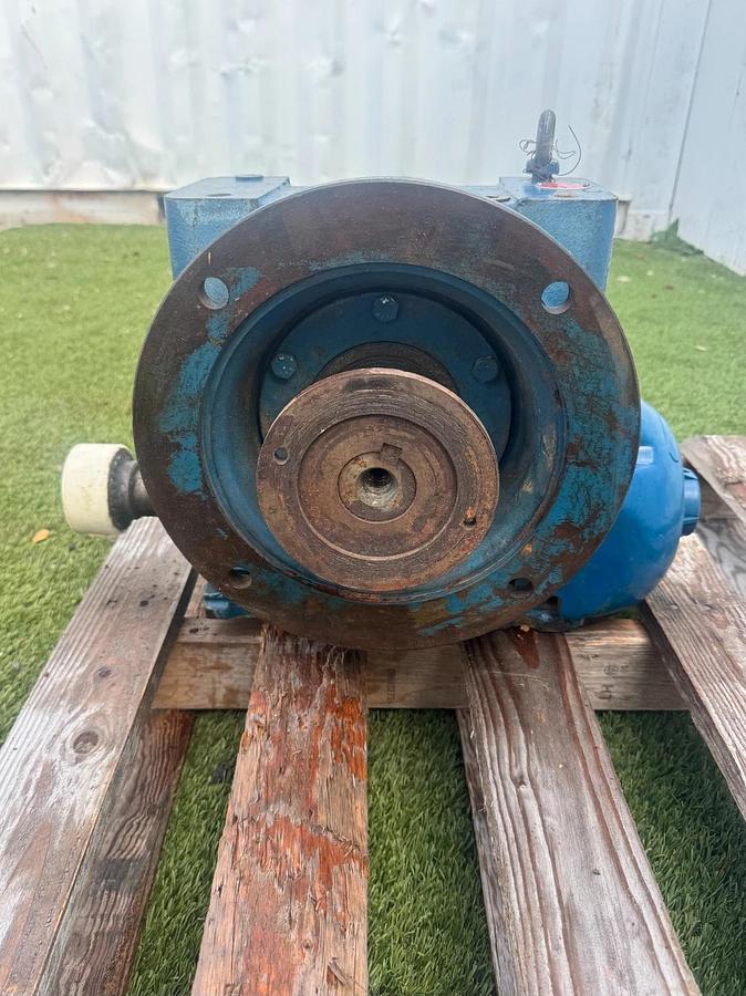 Used Radicon AA125/V Gearbox Speed Reducer 40:1 Ratio, C-Face Flange