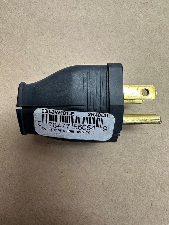 Leviton 000-3W101-E 3-Wire, 2-Pole Clamp Tight Cord Plug (Lot of 6) *NEW*