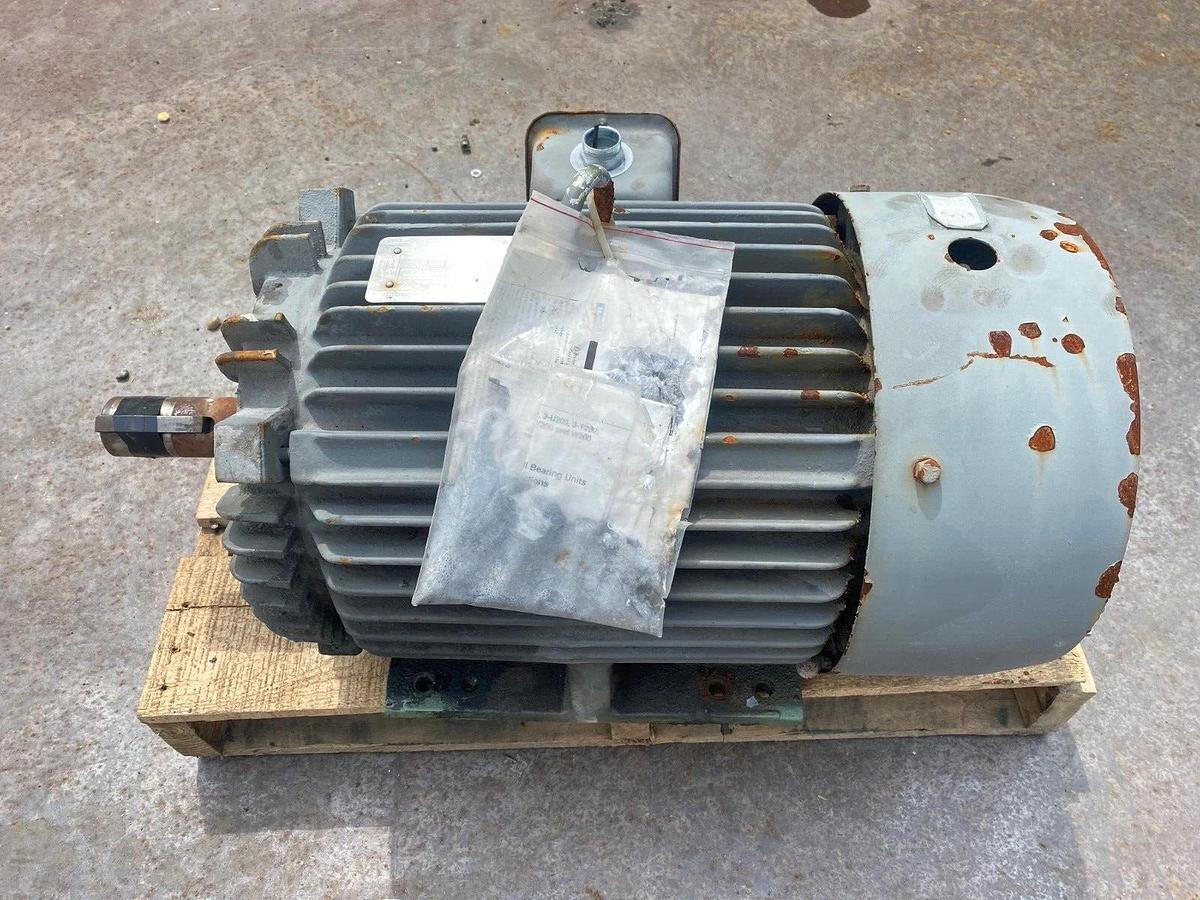 Used Toshiba Motor B0254FLF30M02 25Hp, 1755RPM, 575V, 3 Phase, 284T Frame