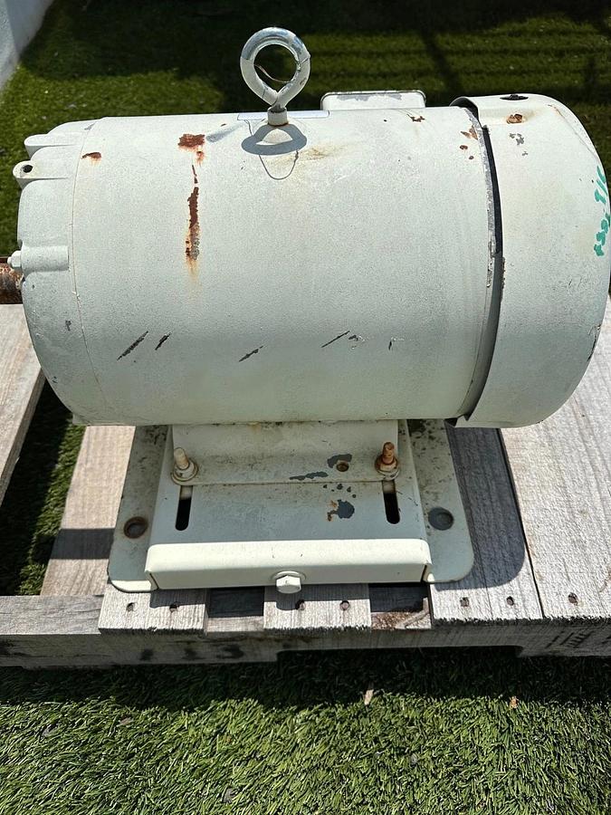 Used Baldor M3708T 5Hp Motor @ 1155RPM, 208-230/460V, 3 Phase, Frame 215T, 60Hz