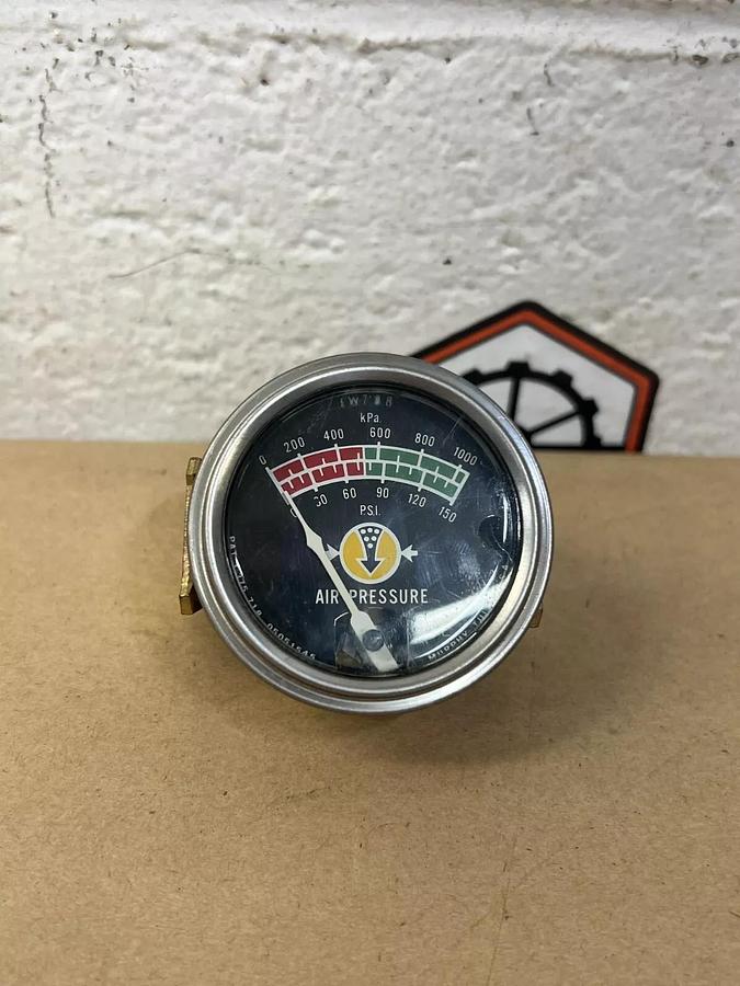 Used Murphy 3.375.718 Air Pressure Gauge 0-150 PSI, 0-1,000 kPa