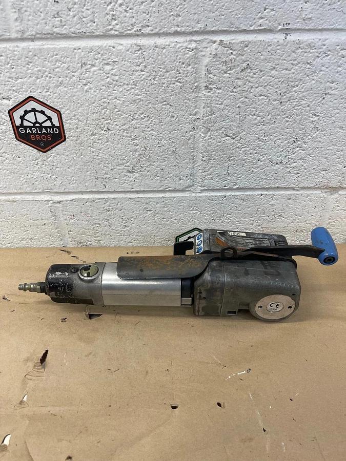 Used Signode VXM-2000-Z Tension Weld Strapping Tool, Air Tool