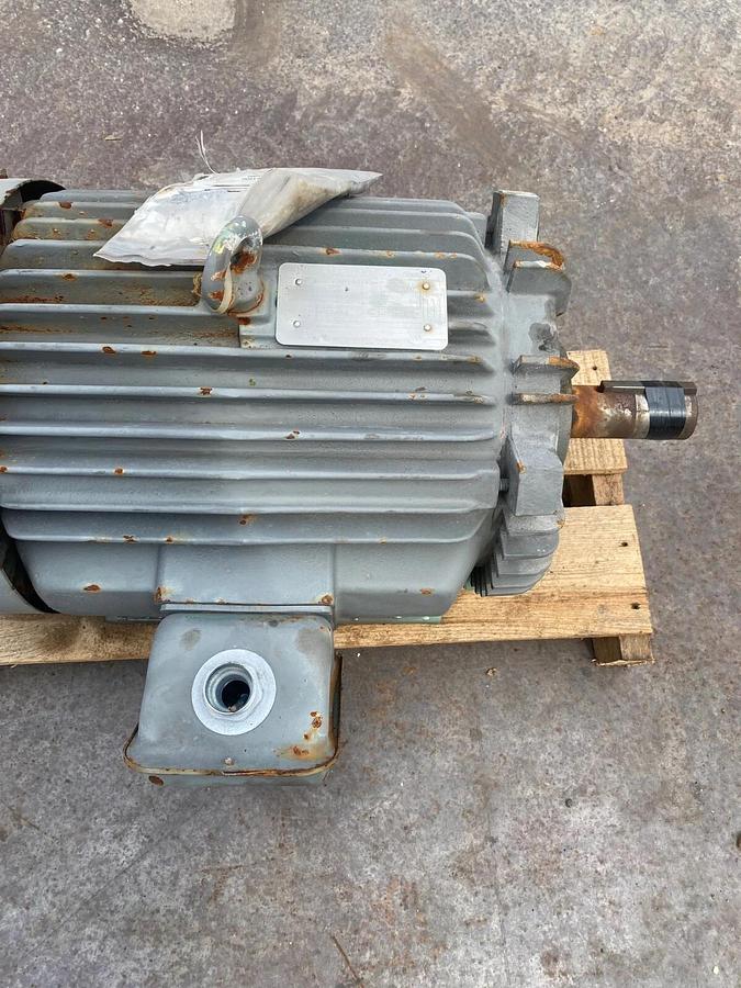Used Toshiba Motor B0254FLF30M02 25Hp, 1755RPM, 575V, 3 Phase, 284T Frame