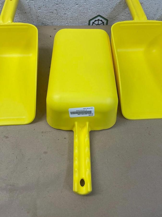 Remco 65006 Large Hand Scoop, Yellow - Lot of 5
