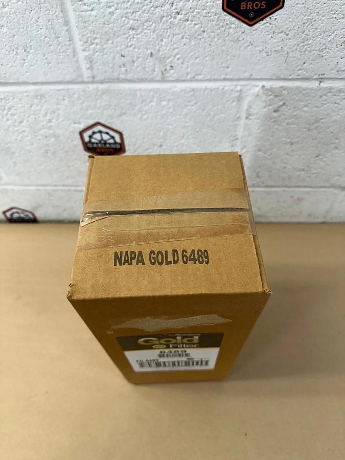 Used NAPA 6489 Gold Air Filter *NEW FACTORY SEALED*