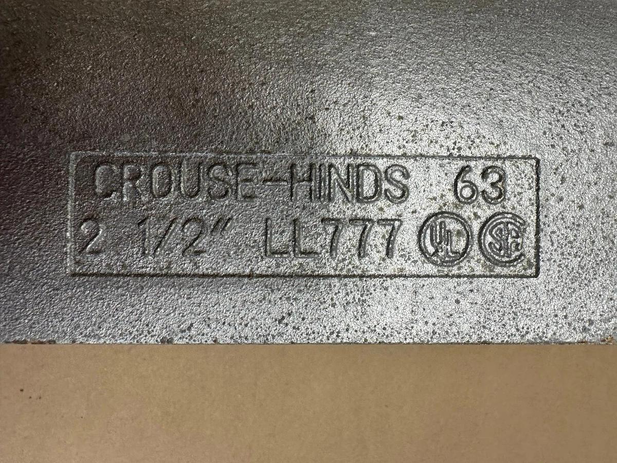 Used Crouse-Hinds LL777 2-1/2” Conduit *NEW*