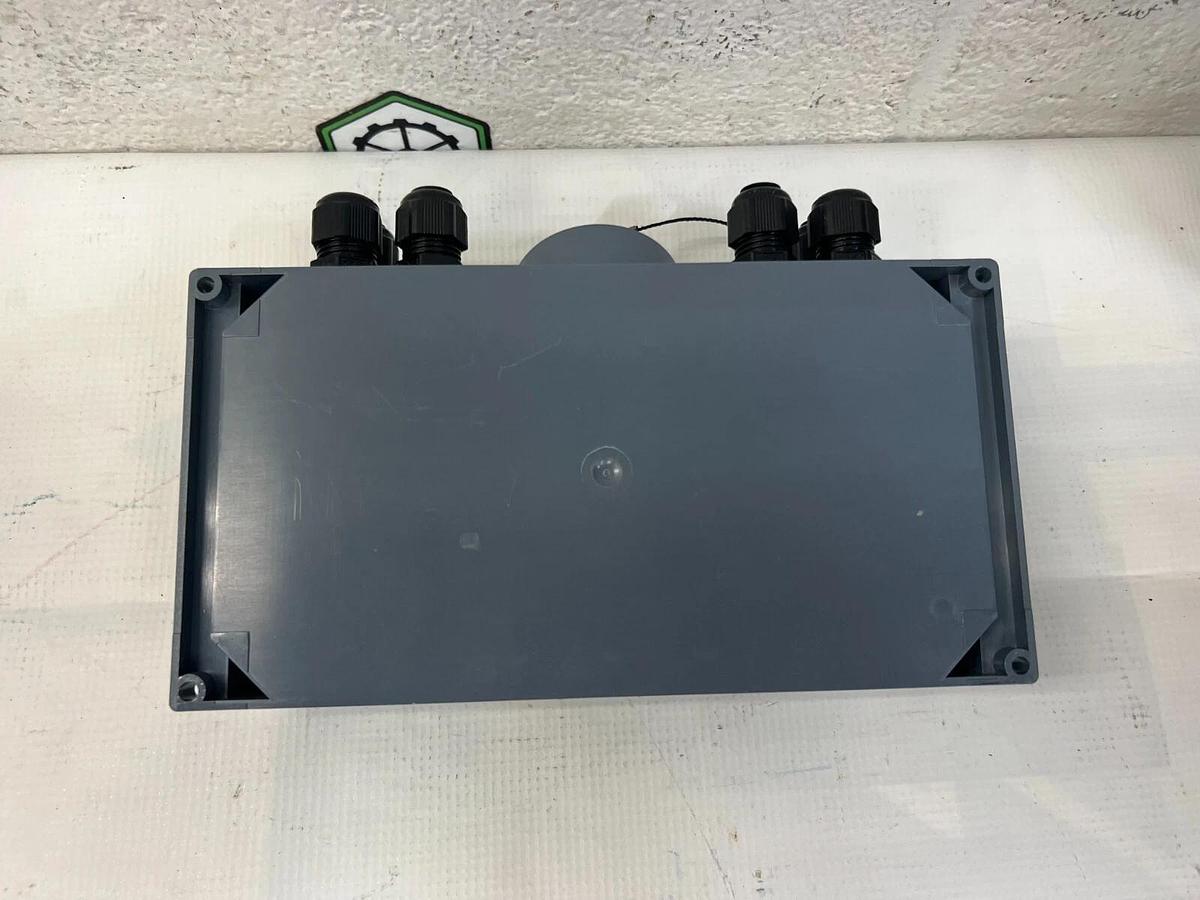 Used Siemens 6AV2 125-2AE23-OAXO Connection Box Advanced
