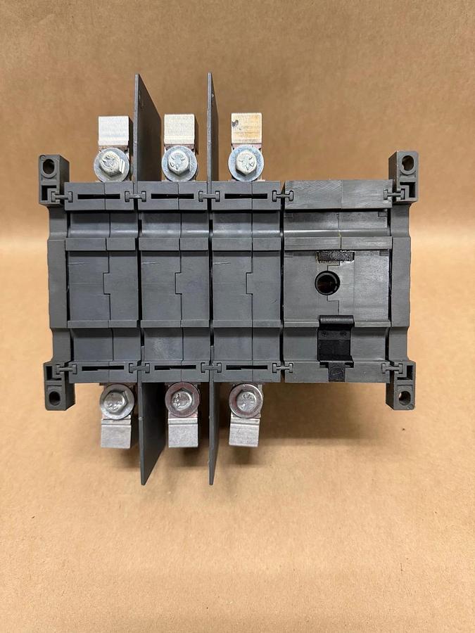 Used ABB OS100J03 Fused Disconnect Switch 100A 600VAC